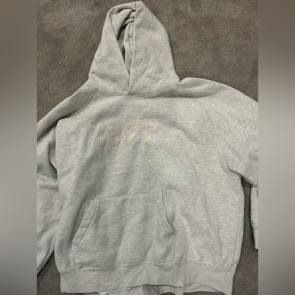 ESSENTIAL hoodie - Picture 1 of 2